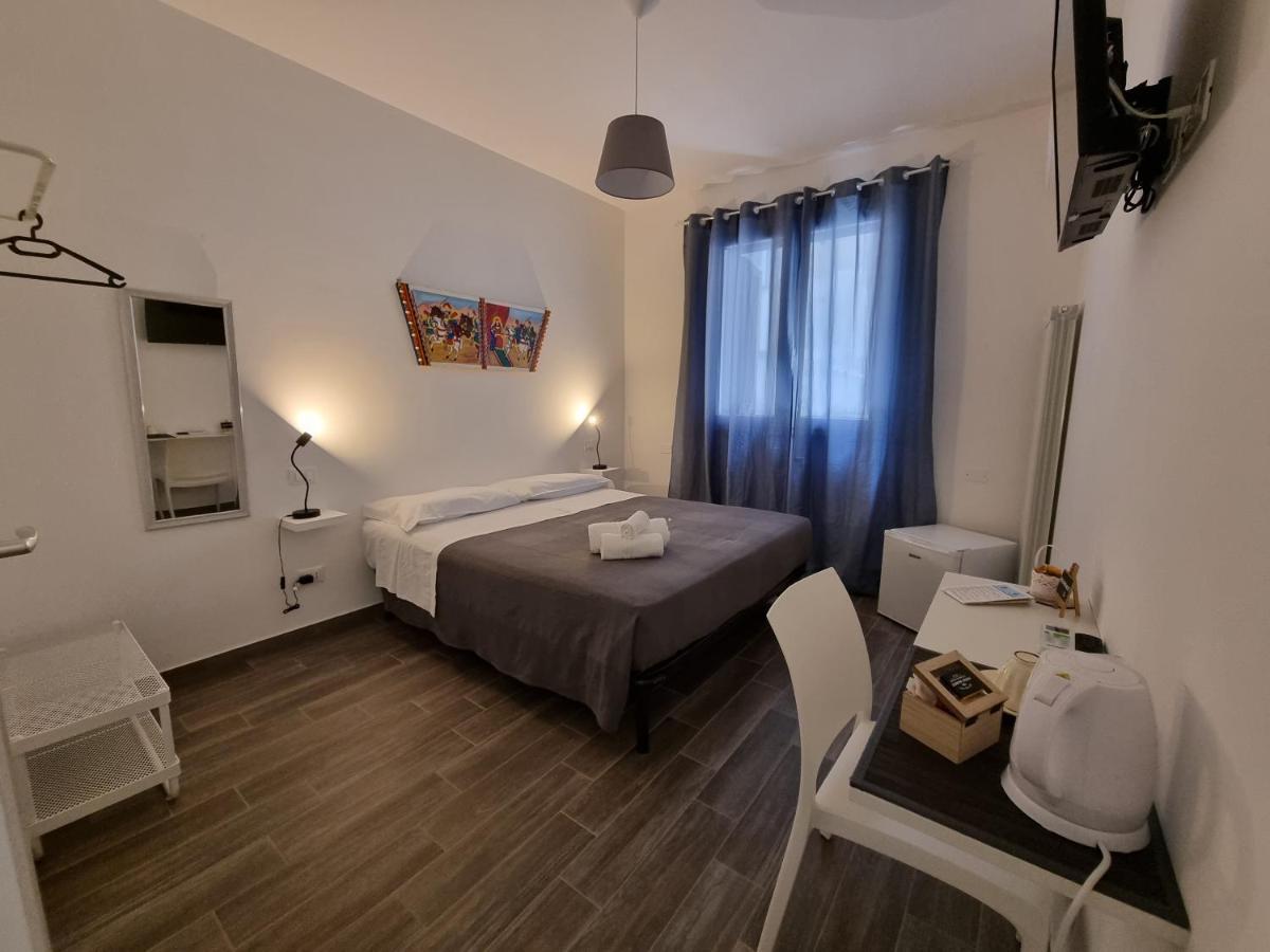 Отель Residenza Tarzana Палермо Экстерьер фото